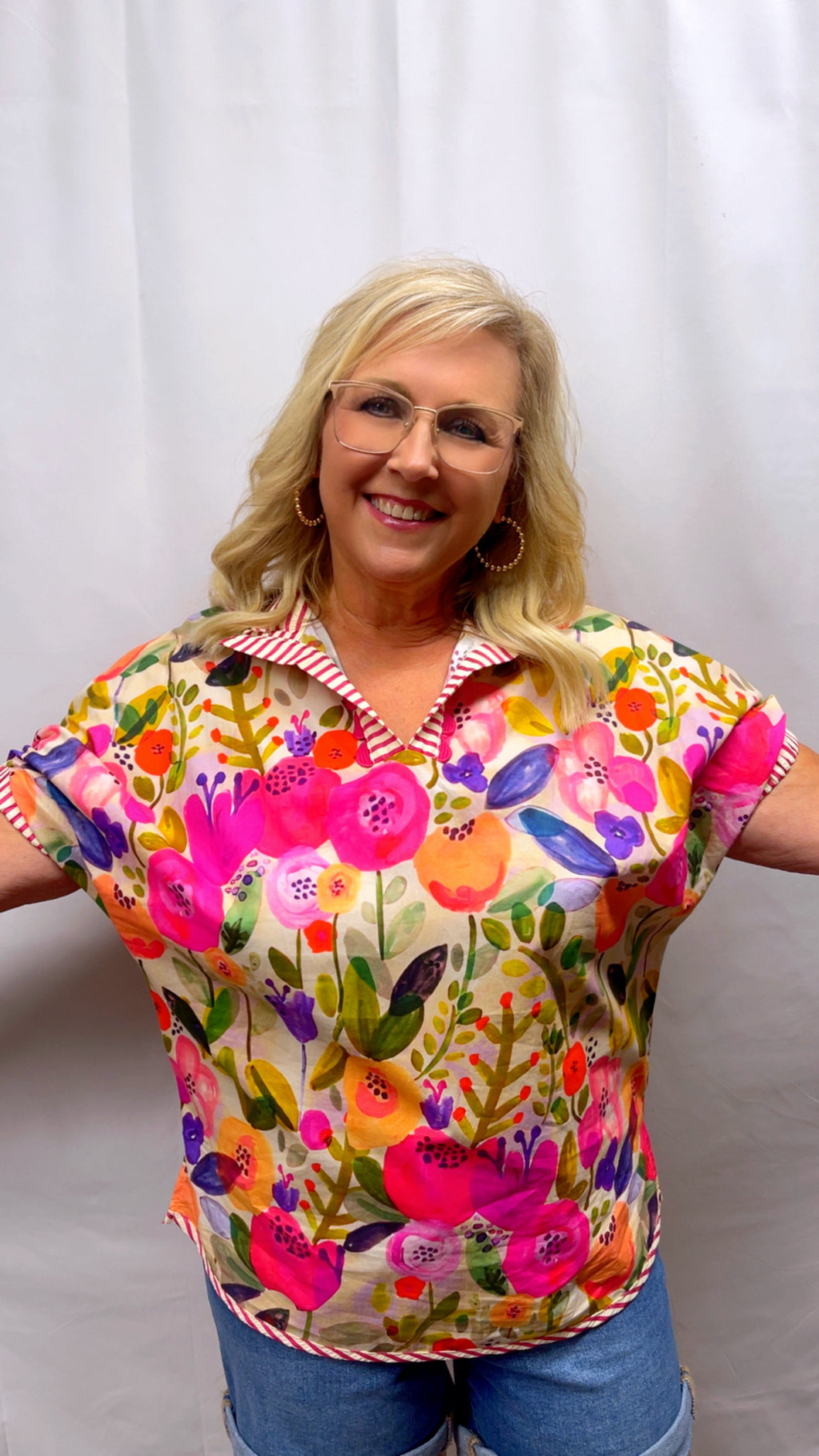 Fuchsia Floral Mix Top – Savvy Gurlz Boutique